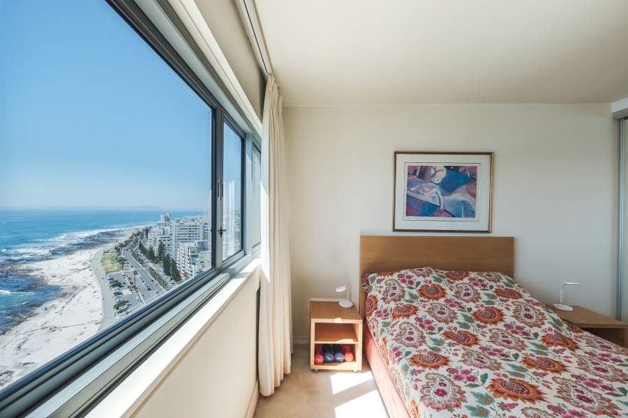 To Let 2 Bedroom Property for Rent in Sea Point Western Cape